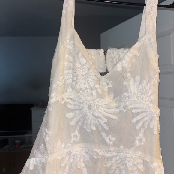 Showpo EUGENE MIDI DRESS - WIDE STRAP SWEETHEART BUST A LINE DRESS Size 6 - Picture 4 of 6